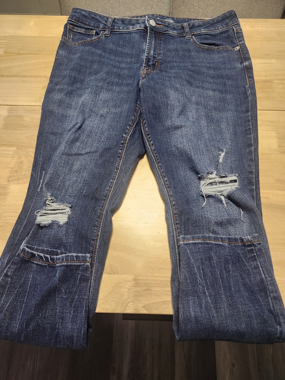 Blue Distressed Women's Jeans - Classic Mid Wash Old Navy Rockstar